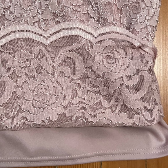 Beautiful pink lace dress. - Picture 8 of 8